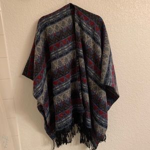 UO poncho